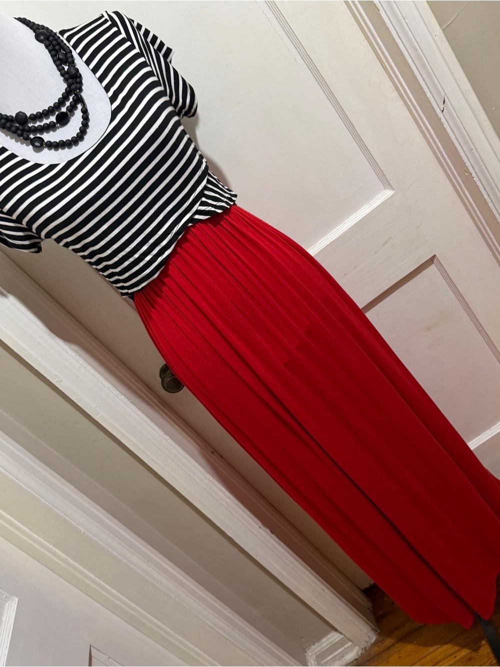 Espresso Women's XL Red Pleated Maxi Dress